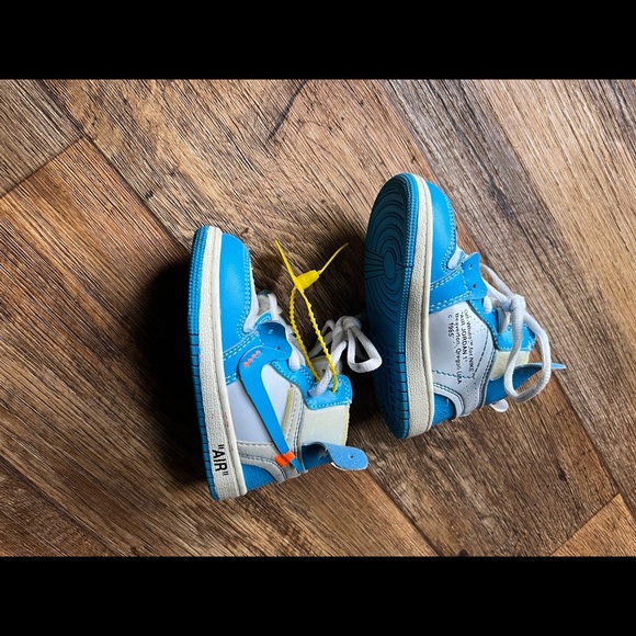 Off white 1s - Picture 2 of 3